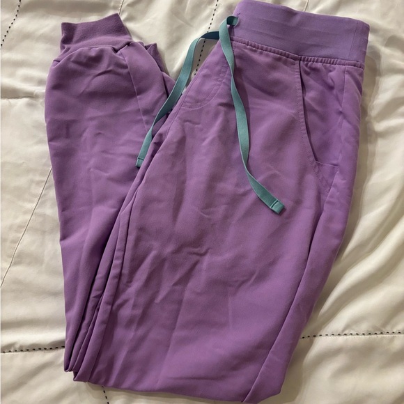 Figs scrub set - Picture 2 of 9